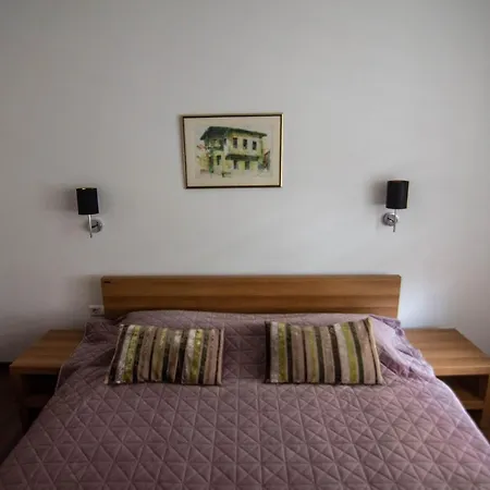 Alen Old Town - Free Parking Apartment